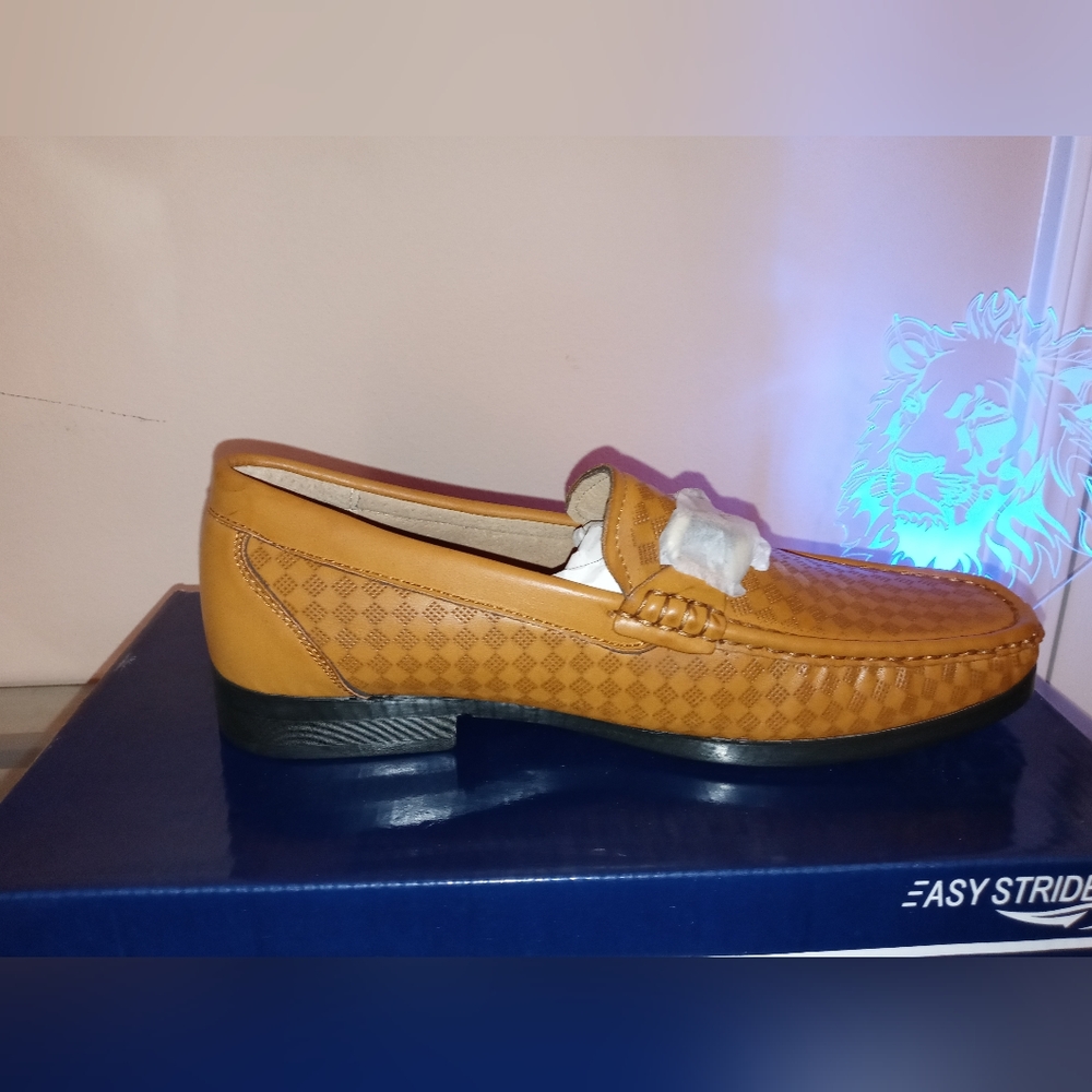 Designer shoes - Picture 3 of 4